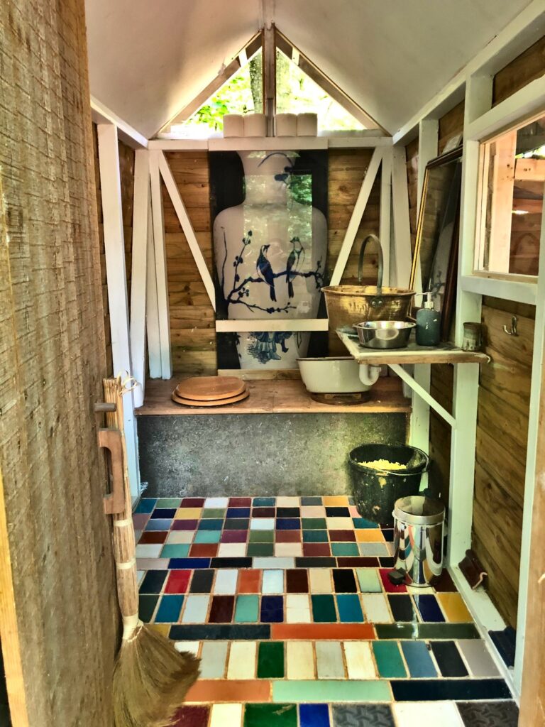 Compost loo